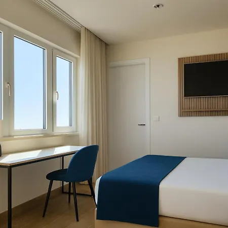 Infante Santo - Hotel Lisboa